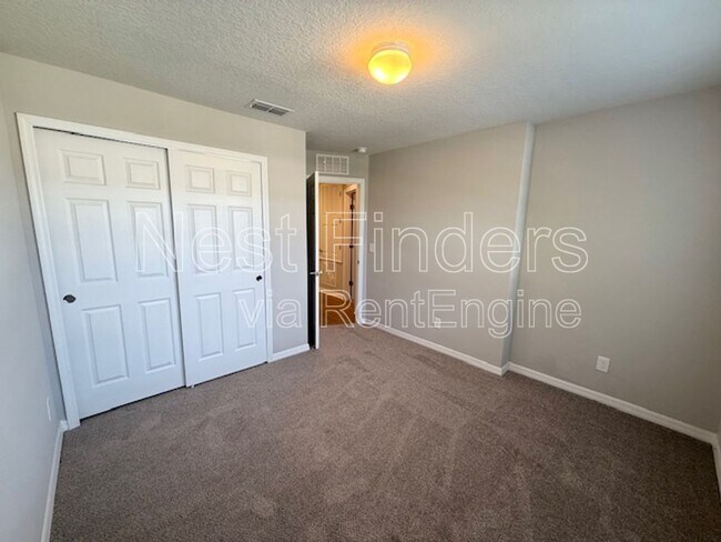 Building Photo - 7028 Buroak Ct