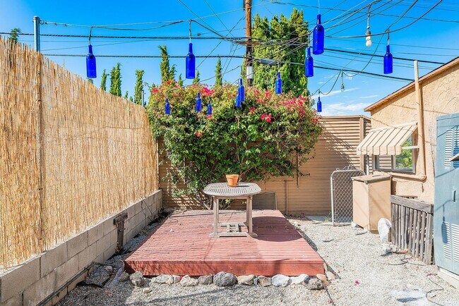 Building Photo - 2339 Norwalk Ave