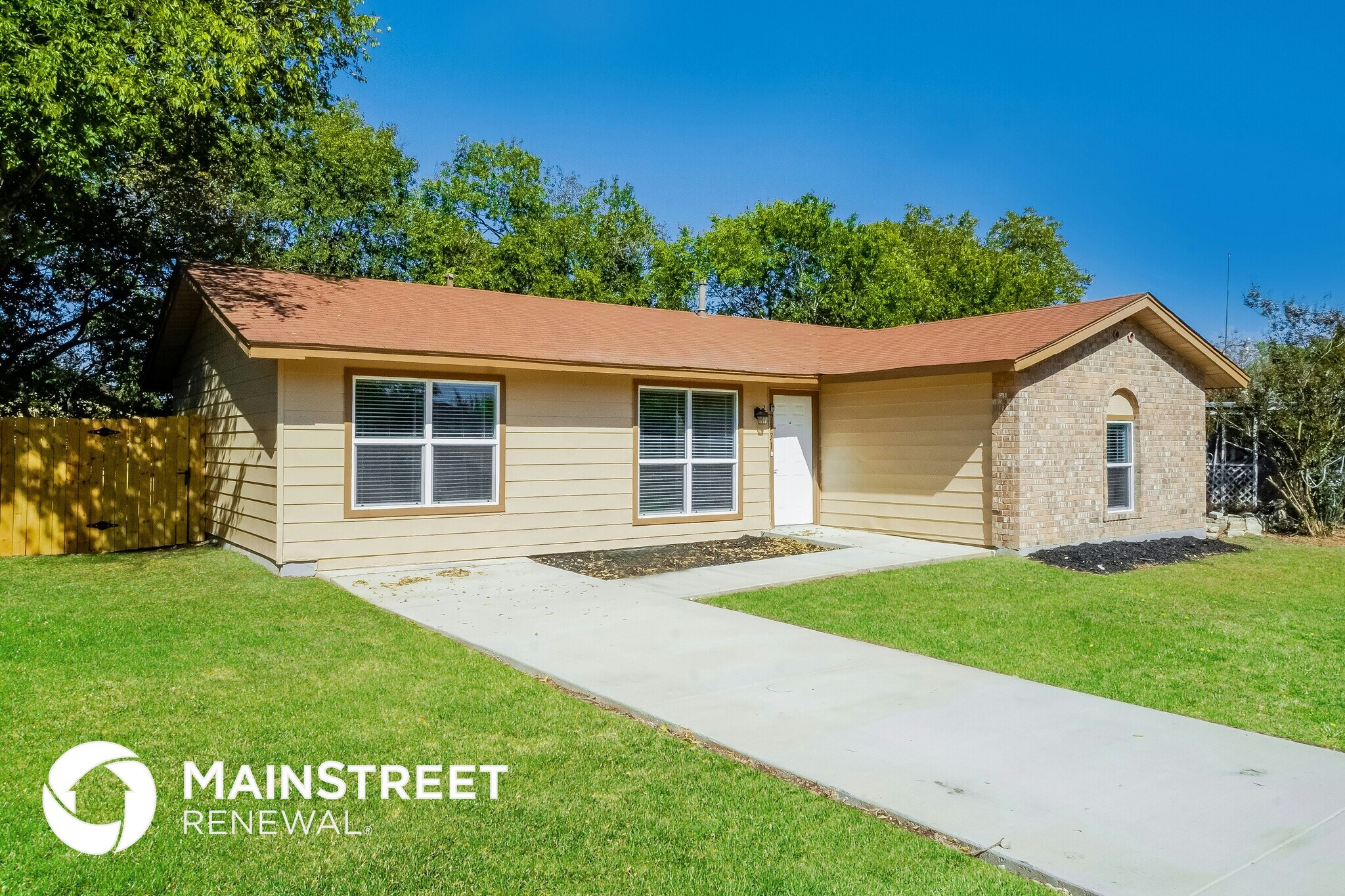 Building Photo - 7331 Glen Heights