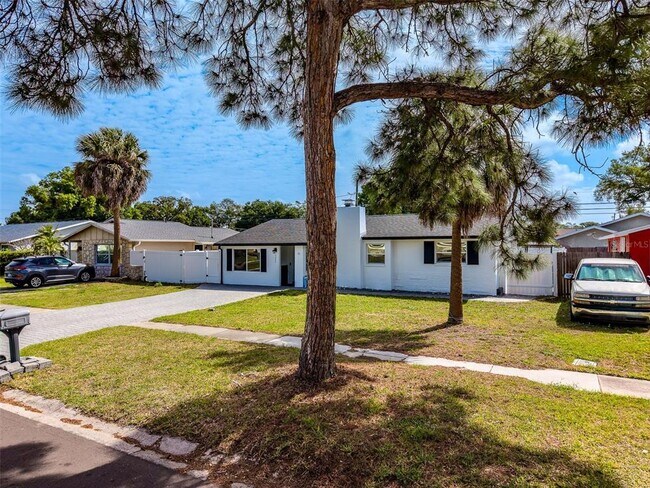 Building Photo - 7849 86th Way N