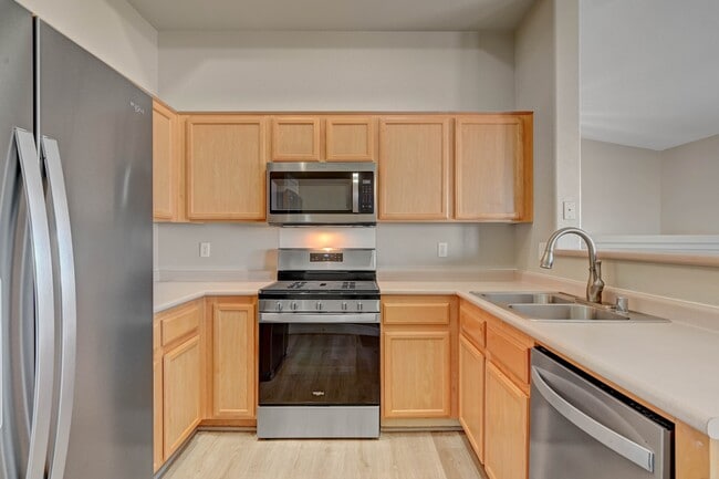 Building Photo - 3574 Desert Cliff St