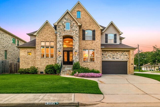 Primary Photo - 4302 Meyerwood Dr