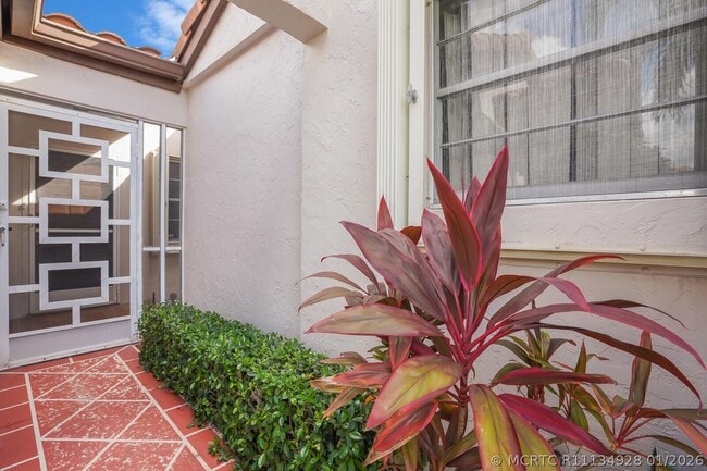 Building Photo - 6099 Waldwick Cir