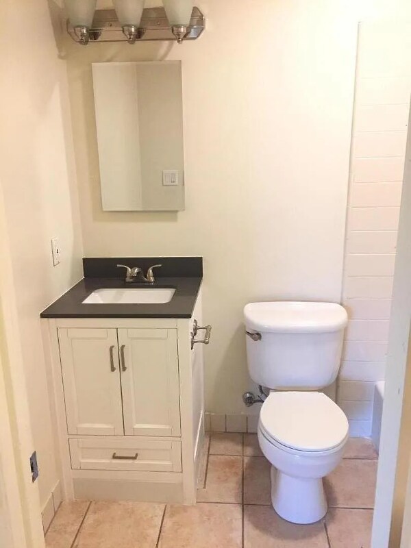 Building Photo - 272 Tradewinds Ct