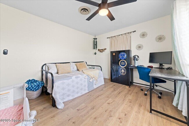 Building Photo - 160 Melaleuca Dr