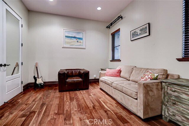 Building Photo - 853 6th St