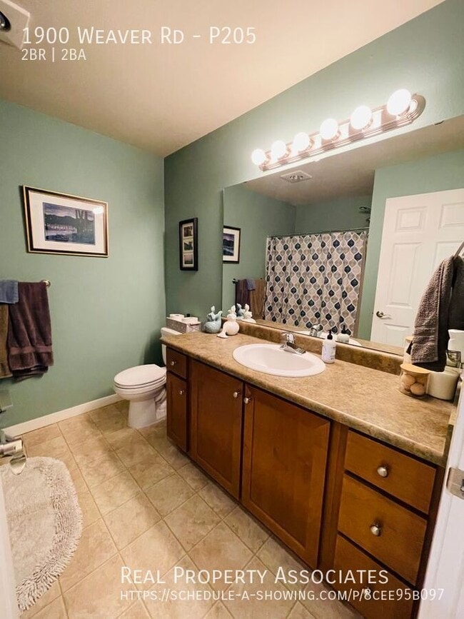 Building Photo - 1900 Weaver Rd