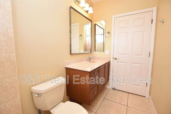 Building Photo - 3203 Highlands Lakeview Cir