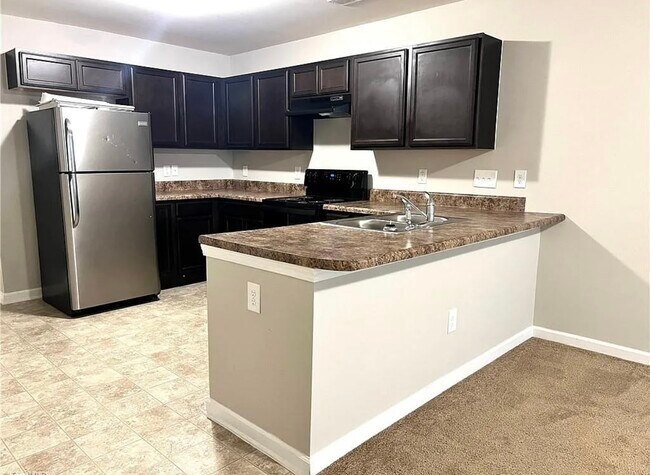 Building Photo - 1319 Kirkman St