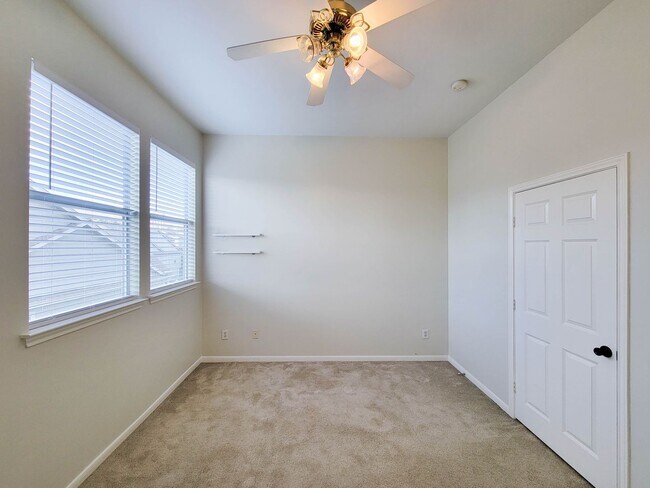 Building Photo - Beautiful Home with a Smart, Functional Fl...