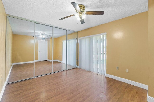 Building Photo - 4001 40th Way