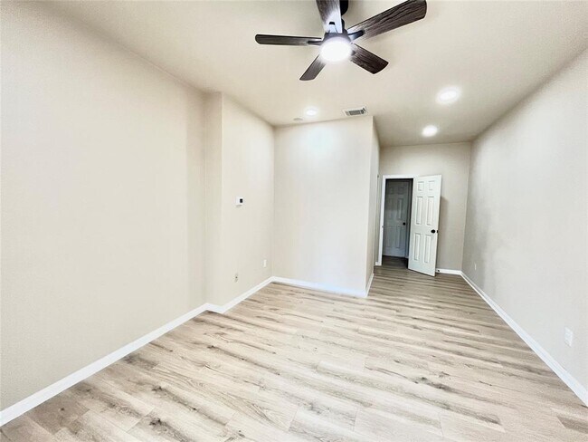 Building Photo - 4334 Angelico Ln