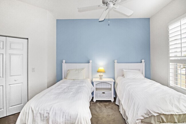 Building Photo - Triano Seasonal Condo for Rent