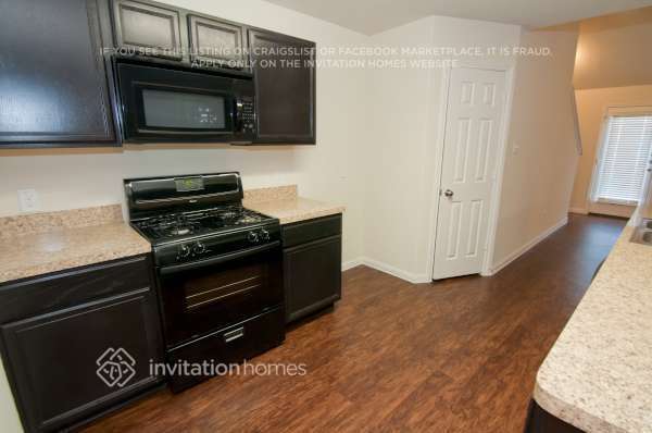 Building Photo - 2528 Open Range Dr