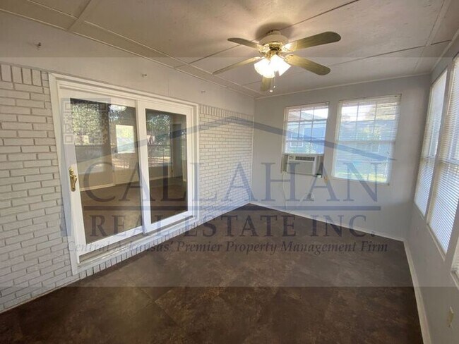 Building Photo - Sherwood 3 Bedroom Home