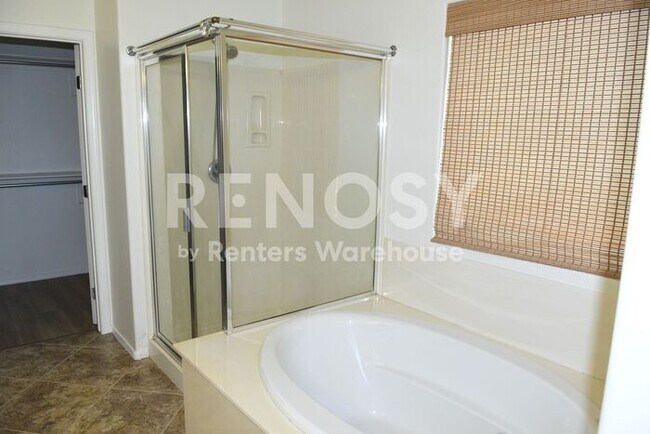 Building Photo - Ideal 4Br+Den+Loft 3.5Ba 2.5Cg Home with Solar Near Happy Valley and Loop 303 in Peoria