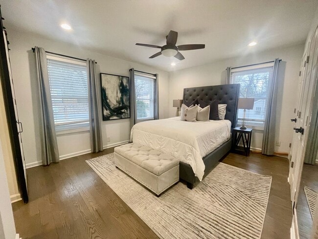 Building Photo - Cozy Bungalow in Atlanta's Westside