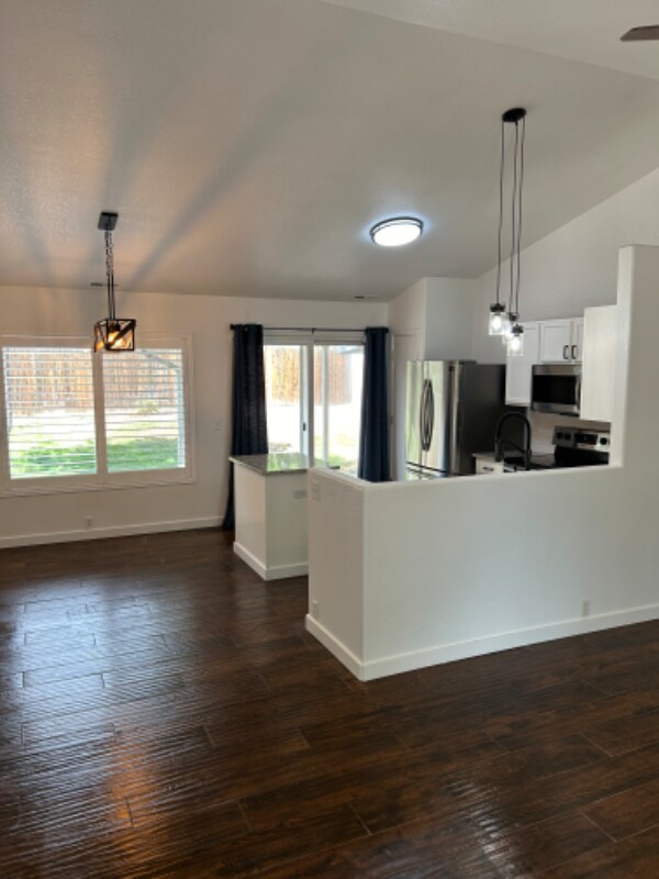 Building Photo - 6775 Summer Grace St