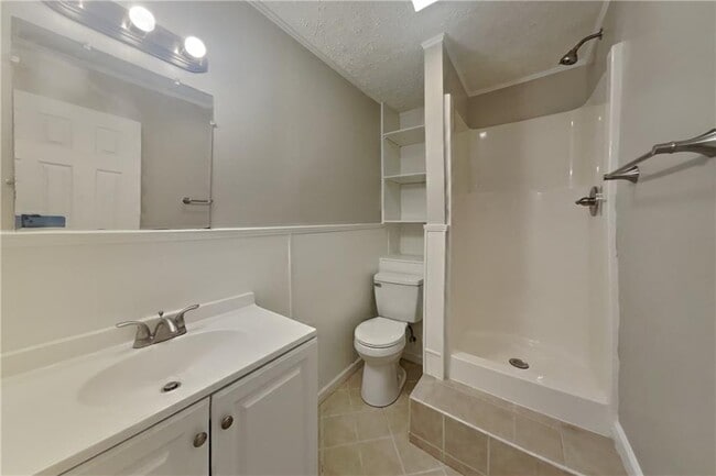 Building Photo - 1250 Summit Point Ln