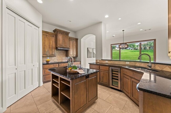 Building Photo - 15 Borello Drive