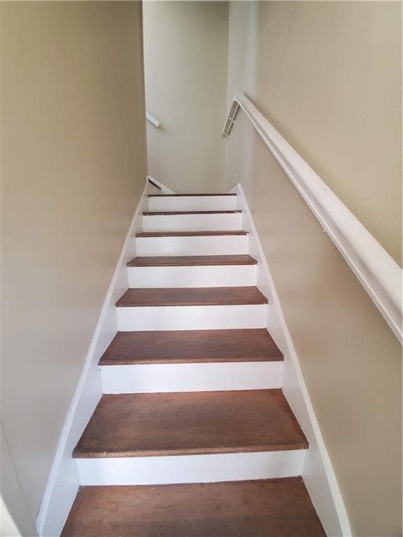 Building Photo - 918 E 37th St