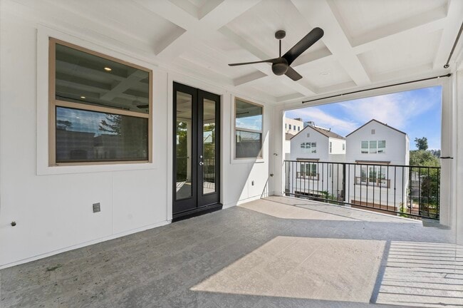 Building Photo - 1902 W 25th St