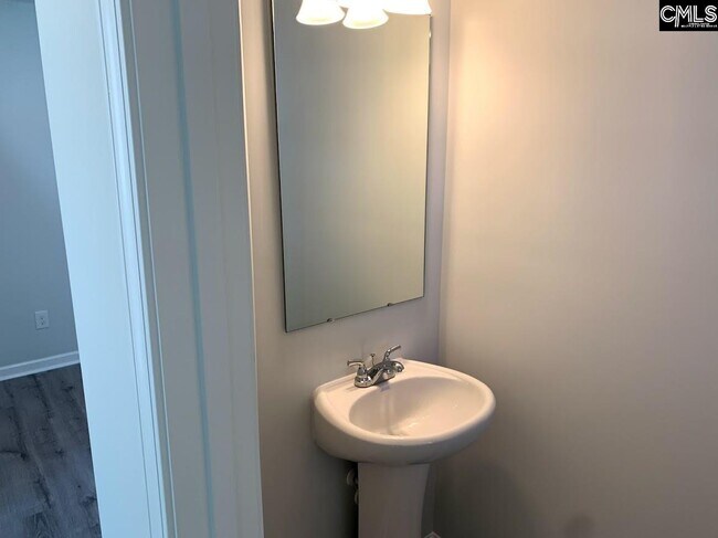 Building Photo - 2325 Trakand Dr