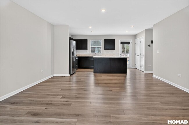 Building Photo - 901 Wilson St