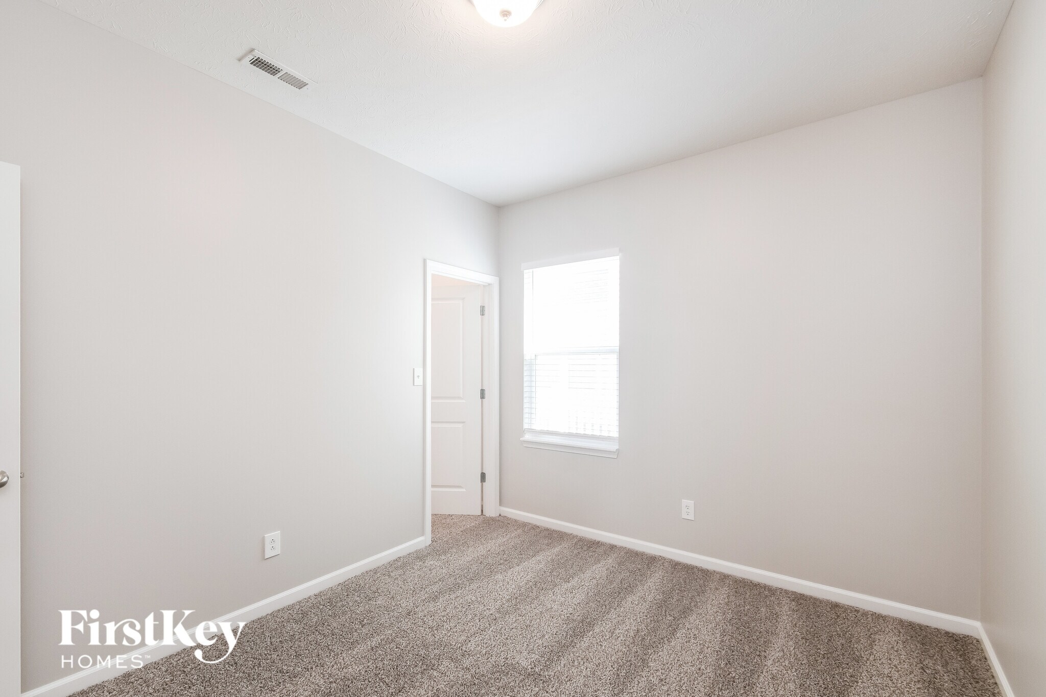 Building Photo - 5887 Aldridge Dr