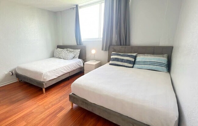 Building Photo - 19370 Collins Ave