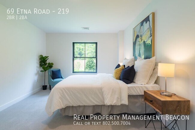 Building Photo - 69 Etna Rd