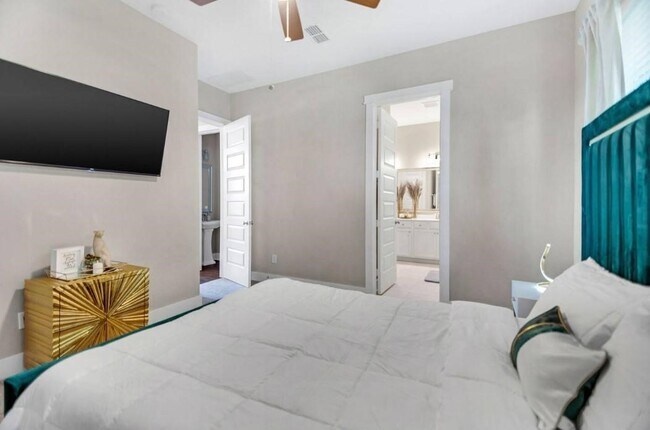 Building Photo - 703 Strawberry Pines Ct