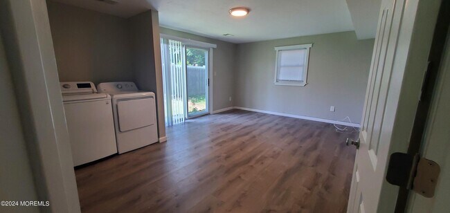 Building Photo - 1620 Union Ave