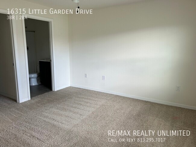 Building Photo - 16315 Little Garden Dr