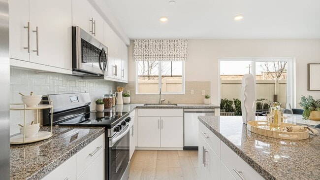 Building Photo - 7482 Fig Grv Ln