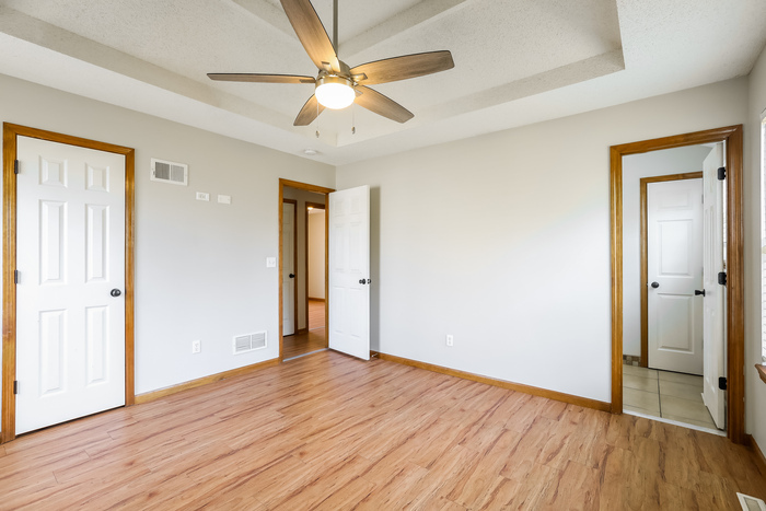 Building Photo - 1303 Magnolia Dr