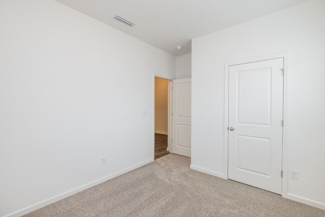 Building Photo - BRAND NEW 3 Bedroom Home - Stonebridge Fairways - Available NOW