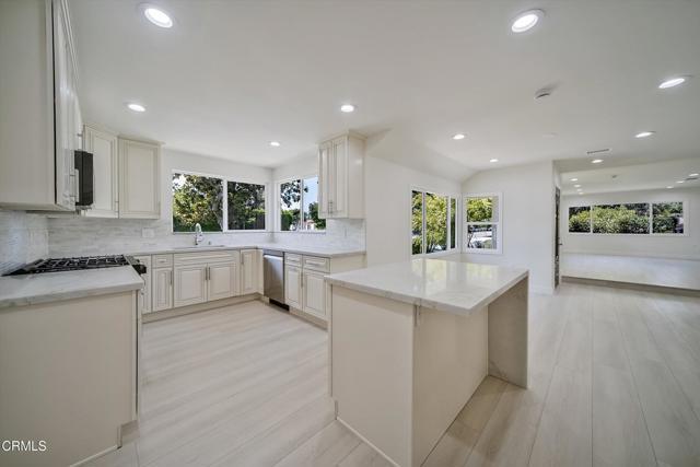Building Photo - 838 Highland Ave