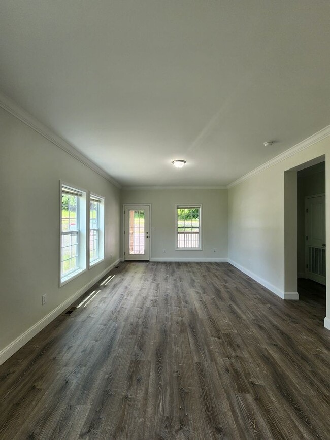 Building Photo - 68 Brevard Knoll Dr