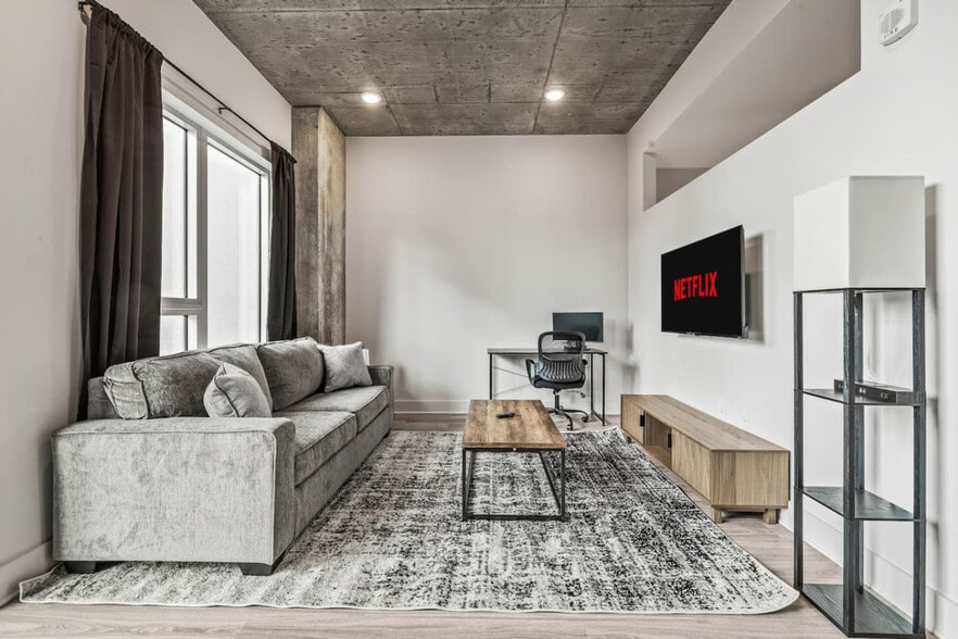 Primary Photo - 617 N 12th St