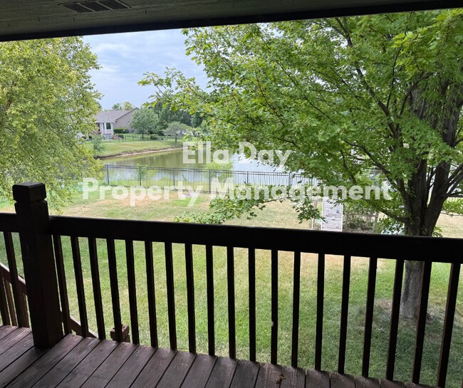 Building Photo - 3025 Triple Creek Dr