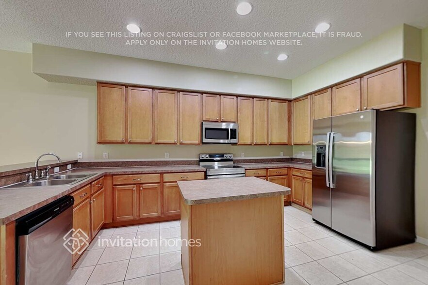 Building Photo - 6329 Rolden Ct
