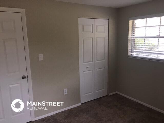 Building Photo - 737 S Stone St