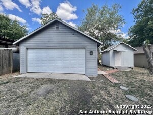 Building Photo - 120 Gifford St