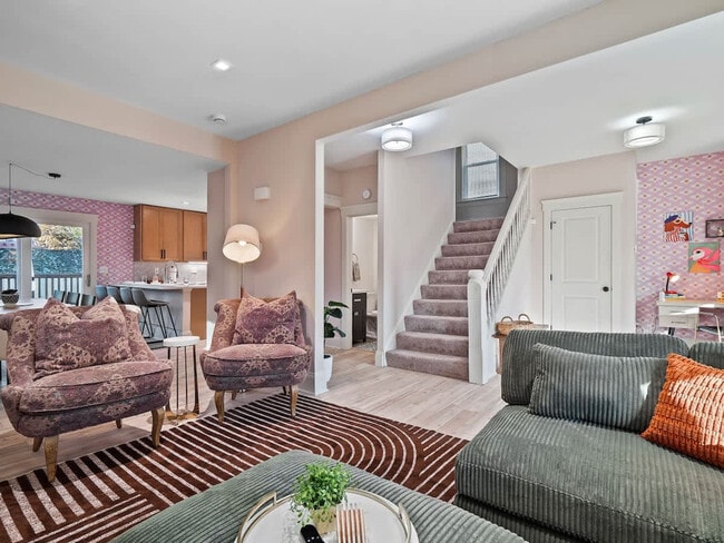 Building Photo - 6110 Ellen Ave