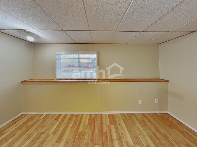 Building Photo - 19065 E Chenango Cir
