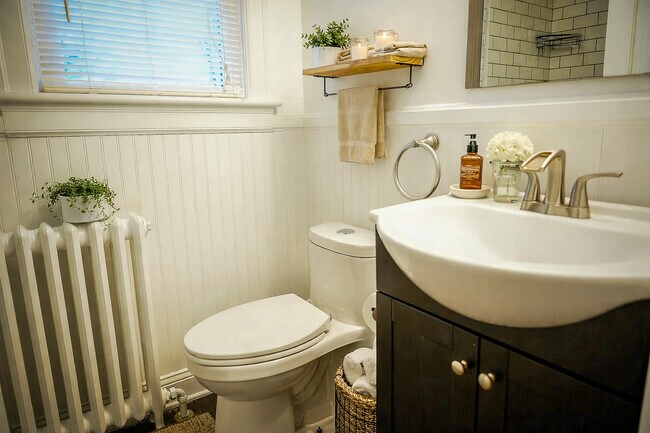 Building Photo - 551 Maryland Ave