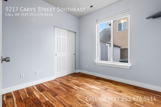 Building Photo - 9217 Carys St SE