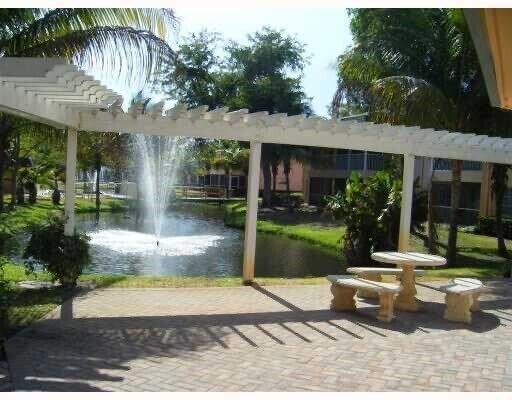 Building Photo - 760 SE 2nd Ave