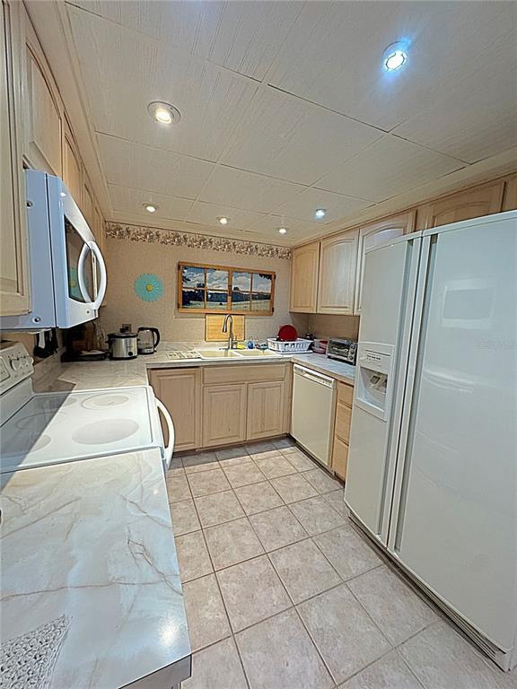 Building Photo - 1460 Gulf Blvd